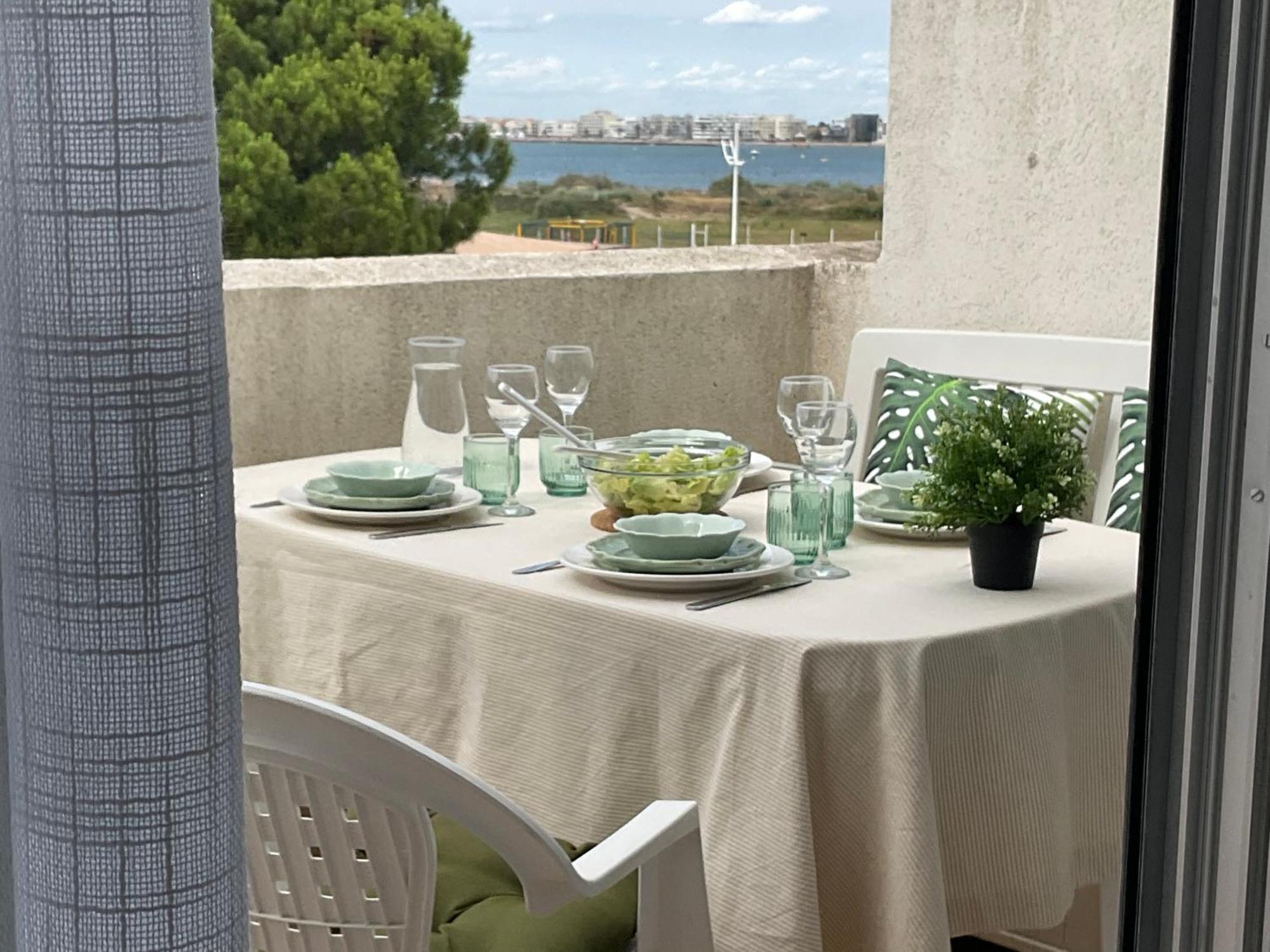 Studio Le Vue Mer Acces Direct A La Plage Parking Prive Clim Belle Terrasse Le Grau-du-Roi Exterior photo